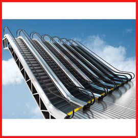 Άνετη Vvvf κινούμενη κυλιόμενη σκάλα περιπάτων ταχύτητας 0.5m/s αυτόματη ομαλή λειτουργία 30 βαθμού